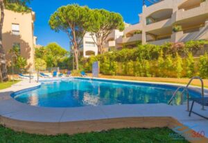 apartment for sale in romano playa marbella malaga