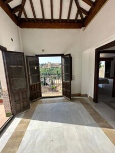 house for sale in albaicin granada