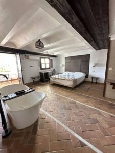 house for sale in albaicin granada