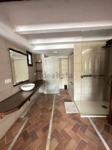 house for sale in albaicin granada