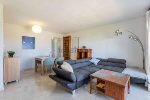 apartment for sale in barrio de los periodistas