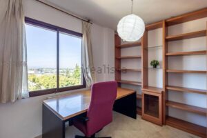 apartment for sale in barrio de los periodistas