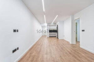 apartment for sale in the center of alicante