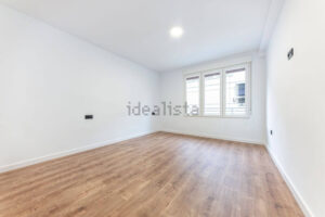 apartment for sale in the center of alicante