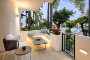 apartment for sale in puente romano marbella malaga