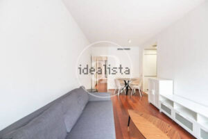 Apartment for sale in Diputació Street