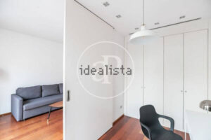 Apartment for sale in Diputació Street