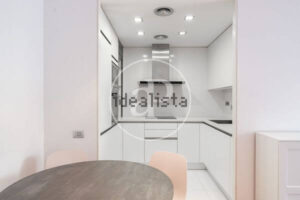 Apartment for sale in Diputació Street