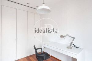 Apartment for sale in Diputació Street