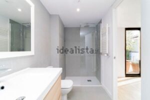 Ático dúplex en venta en Conde de Orgaz Madrid