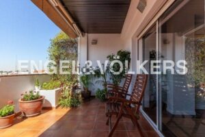 Ático en venta en el barrio Ibiza Madrid